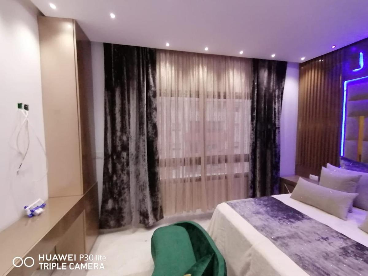 Ap 2Ch City Centre Parking En Face Hilton A Cote Du Plage 丹吉尔 外观 照片