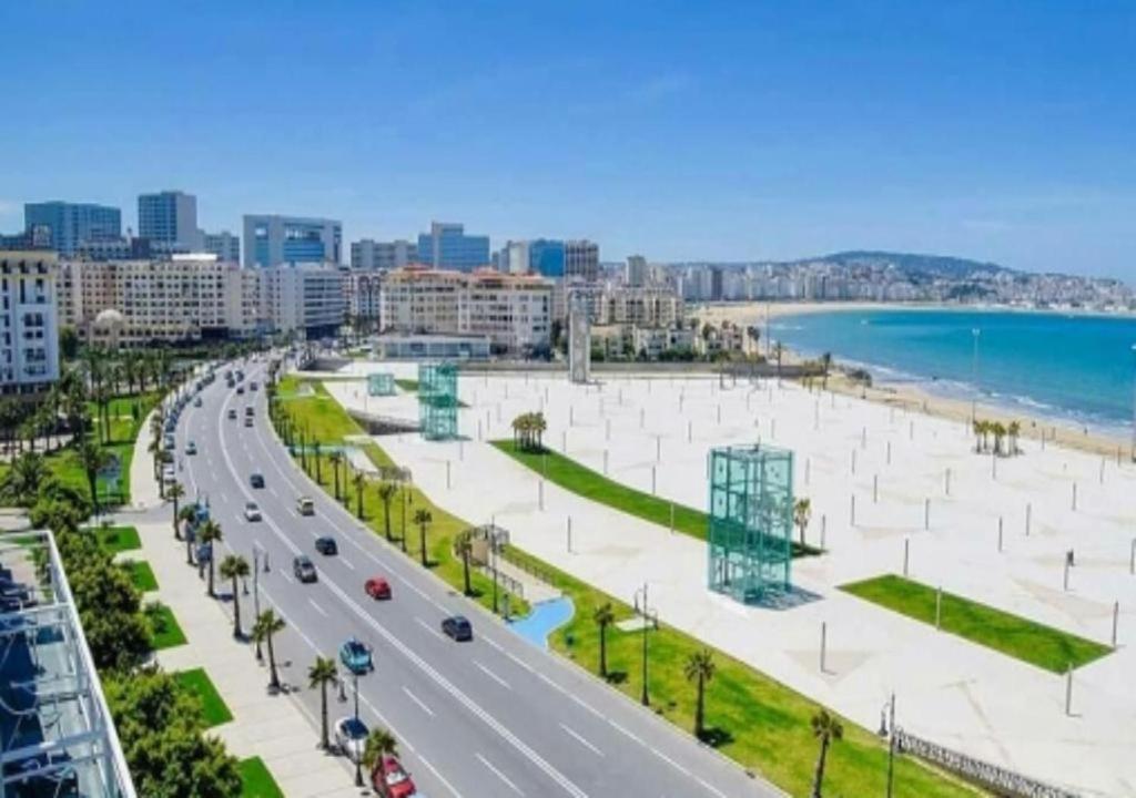 Ap 2Ch City Centre Parking En Face Hilton A Cote Du Plage 丹吉尔 外观 照片